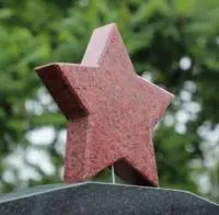 Гранитная звезда на памятник героям ВОВ в Саратове (518406)